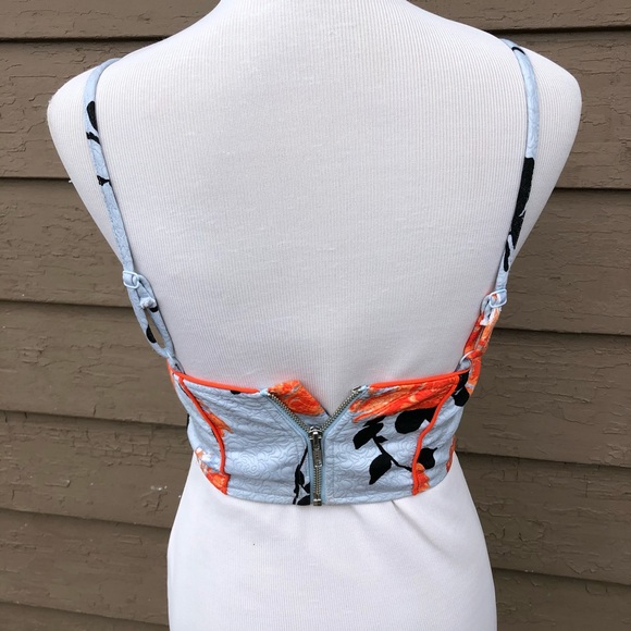 ☀️☀️☀️ 4/$20 MinkPink Queen’s Garden bustier! - Picture 5 of 8